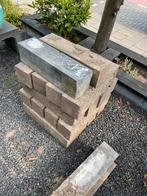 Gratis!! Ruim 50 betonblokken op te halen 15x15, Ophalen, Gebruikt, Klinkers, 10 m² of meer