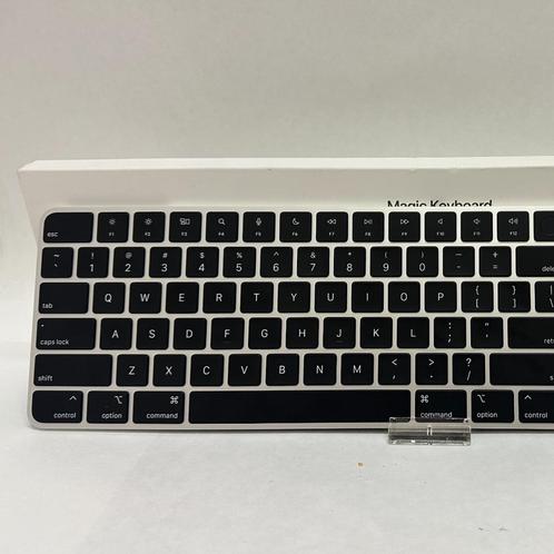Apple Magic Keyboard Touch ID Numeriek A2520, Computers en Software, Toetsenborden, Zo goed als nieuw