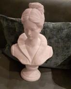 Mooi  betonnen borstbeeldje., Huis en Inrichting, Woonaccessoires | Zuilen en Pilaren, Ophalen, Gebruikt