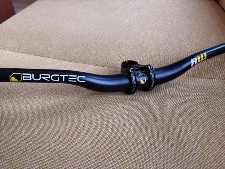 Stuur Burgtec carbon bar, Fietsen en Brommers, Fietsonderdelen, Zo goed als nieuw, Mountainbike, Stuur, Ophalen of Verzenden