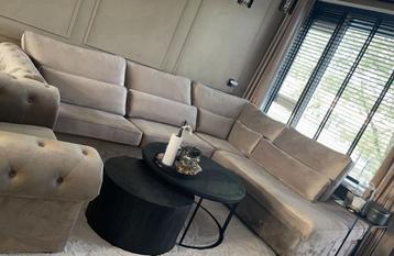 L bank te koop! beschikbaar voor biedingen