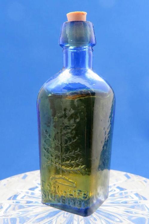 Mini - TAIWAN - Tree of Life - 5ml - div - 5,7cm, Verzamelen, Parfumverzamelingen, Gebruikt, Miniatuur, Gevuld, Ophalen of Verzenden