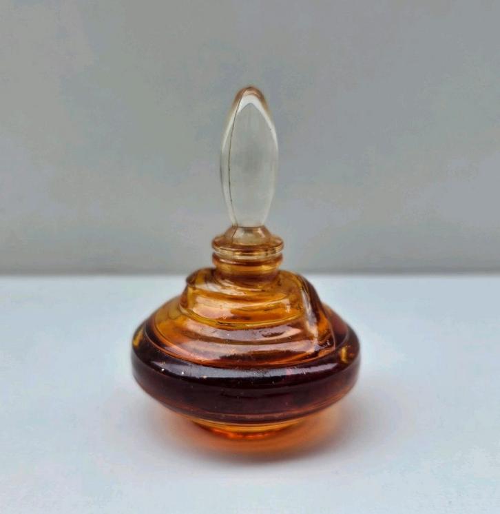 Verschillende parfum miniaturen - €2,50 per stuk, Verzamelen, Parfumverzamelingen, Zo goed als nieuw, Miniatuur, Ophalen of Verzenden