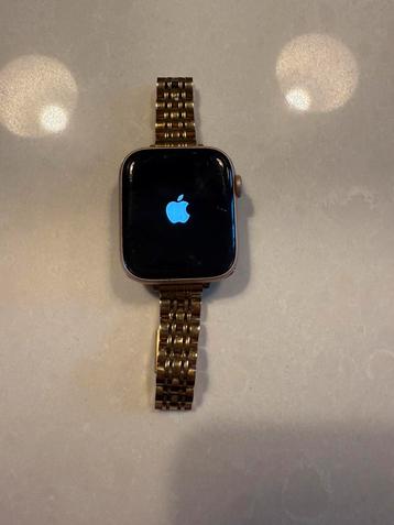Apple Watch Series 5 - 44-mm kast (Model: A2093) beschikbaar voor biedingen