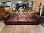 Stoere XL industriële Chesterfield 4 zits bank Donker  Bruin, Ophalen of Verzenden