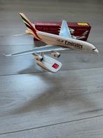 Nieuw: Emirates Airbus A380 official licensed product, Ophalen of Verzenden, Nieuw, Vliegtuig