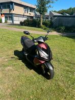 Peugeot speedfight 3 rood metallic, Fietsen en Brommers, Scooters | Peugeot, Maximaal 45 km/u, Ophalen of Verzenden, Zo goed als nieuw