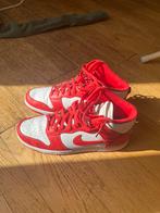 Nike Dunk High (championship) Red, Ophalen of Verzenden, Zo goed als nieuw, Sneakers of Gympen, Nike