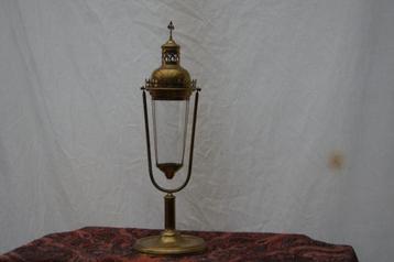 Processie Lantaarn beschikbaar voor biedingen