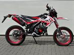 RIEJU MRT 50 SM TROPHY RED, Fietsen en Brommers, Ophalen of Verzenden, Nieuw