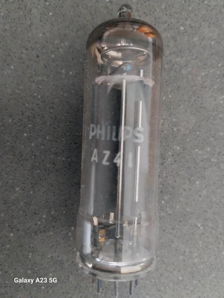 Te koop 3 stuks Philips AZ41 nos gelijkrichter., Audio, Tv en Foto, Buizenversterkers, Buis of Buizen, Ophalen of Verzenden