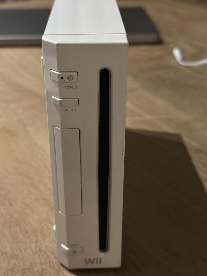 Nintendo WII met toebehoren, Spelcomputers en Games, Spelcomputers | Nintendo Wii, Gebruikt, Met 2 controllers, Met games, Met Balance Board