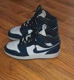 Air jordan 1 mid  armory navy white  mt40, Gedragen, Jordan, Sneakers of Gympen, Ophalen