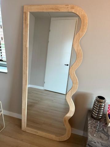 Karwei houten spiegel  beschikbaar voor biedingen