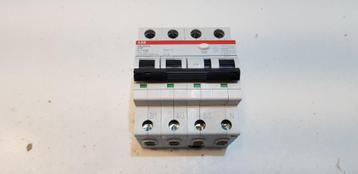 ABB Krachtstroom Aardlekautomaat DS203NC B16 300mA 6kA (1x) beschikbaar voor biedingen