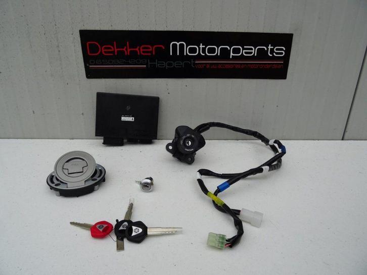 Complete Sloten set / Contact slot Yamaha YZF R1M 2020-2021, Motoren, Onderdelen | Yamaha, Ophalen of Verzenden