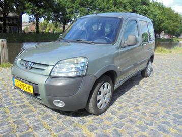 Peugeot Partner 1.6 16V XT Benzine beschikbaar voor biedingen