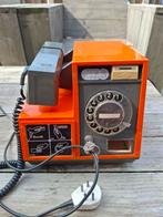 ORANJE VINTAGE ORANJE BELL ITT 2400 MUNTTELEFOON SPACE AGE, Ophalen of Verzenden, Gebruikt, Met draaischijf