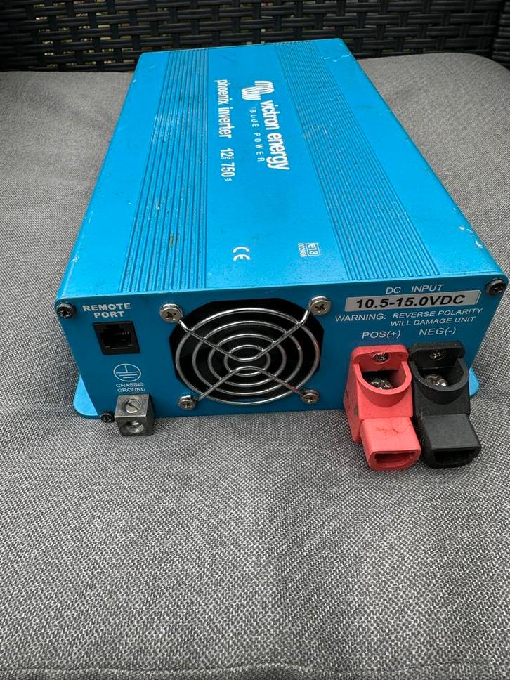 Victron Phoenix Omvormer 12-750 Zuivere Sinus Wave Inverter, Caravans en Kamperen, Camper-accessoires, Gebruikt, Ophalen