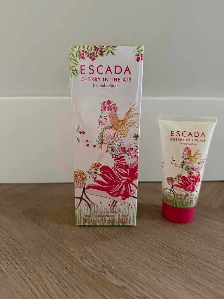 Escada Cherry in the Air 50 ml, Ophalen of Verzenden, Zo goed als nieuw
