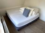 Bed en matras: M-line frame (+-2012) met IKEA matras (2021!), Huis en Inrichting, Slaapkamer | Bedden, Ophalen, Gebruikt, Tweepersoons