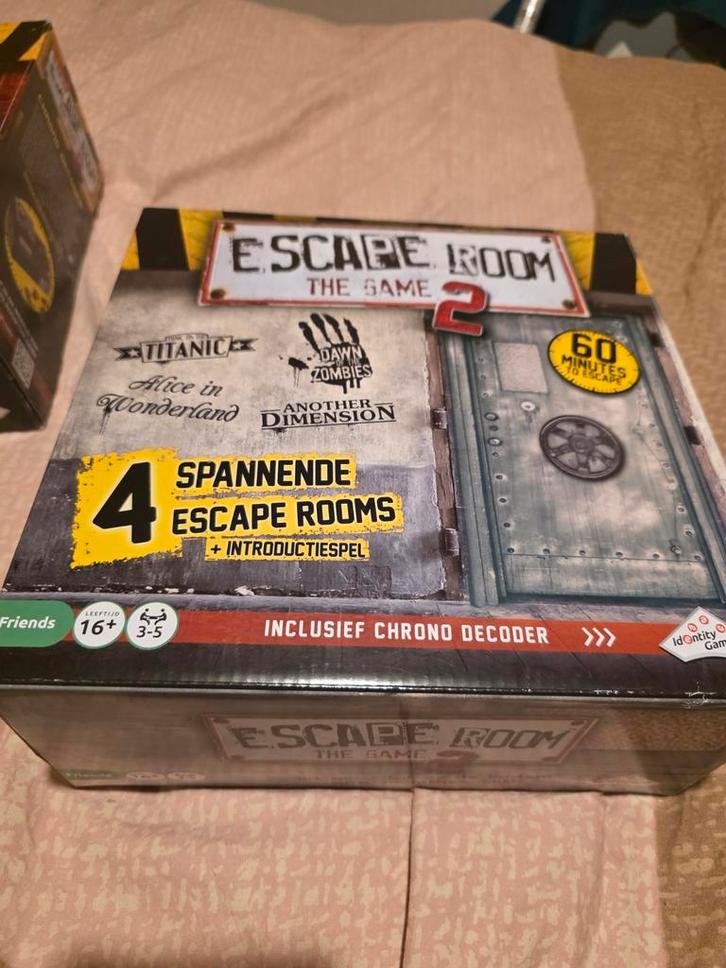 Escape Room The Game 2 - 4 Spannende Kamers!, Hobby en Vrije tijd, Gezelschapsspellen | Bordspellen, Ophalen of Verzenden