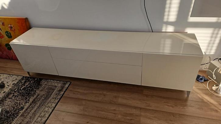 Dit weekend gratis ophalen: wit tv-meubel, Huis en Inrichting, Kasten | Televisiemeubels, Gebruikt, Minder dan 100 cm, 200 cm of meer