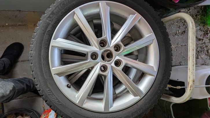 17” Skoda Octavia velgen 5x112 + Michelin Alpin winterbanden, Auto-onderdelen, Banden en Velgen, Banden en Velgen, Winterbanden