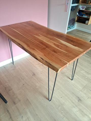 by fonQ Dio Eettafel - 130 x 70 cm - Bruin

 beschikbaar voor biedingen