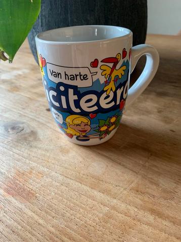 Mok: gefeliciteerd beschikbaar voor biedingen