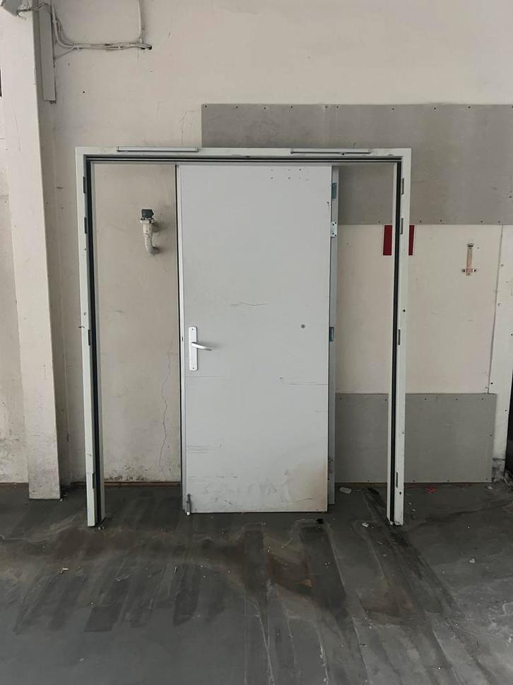 Brandvertragende Hardhouten Dubbele Deuren, Doe-het-zelf en Verbouw, Deuren en Horren, Gebruikt, Buitendeur, 215 cm of meer, 120 cm of meer