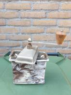Geska qualitat vintage koffiemolen, Antiek en Kunst, Ophalen of Verzenden