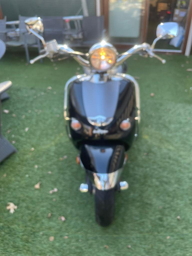 Scooter, Ophalen, Zo goed als nieuw, Benzine, Overige merken