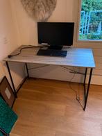 Fijn bureau te koop, Huis en Inrichting, Bureaus, Ophalen, Zo goed als nieuw