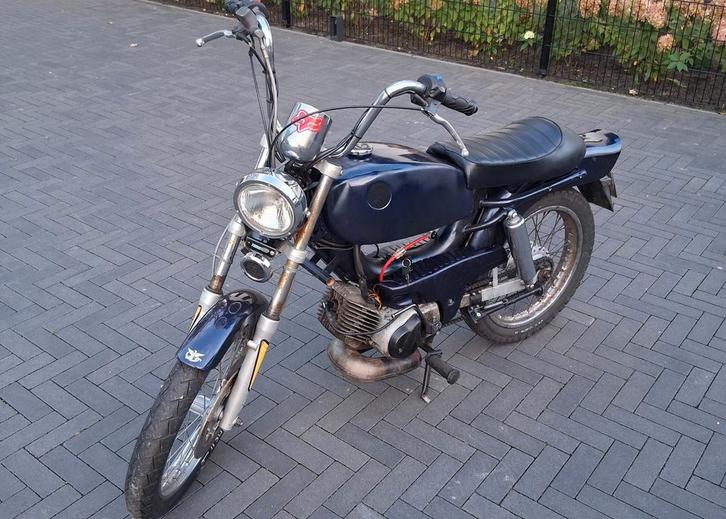 Unieke tomos custom build geel kenteken, Fietsen en Brommers, Brommers | Tomos, Zo goed als nieuw, Revival, Maximaal 45 km/u, Ophalen