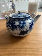 Old Porcelain Teapot Chinese Blue and White   Tea Pot, Antiek en Kunst, Ophalen of Verzenden