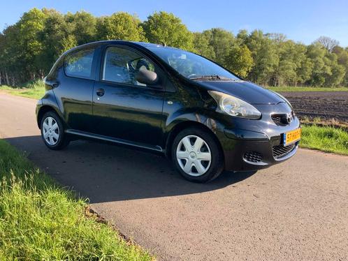 Te koop: Toyota Aygo 5-deurs, Auto's, Toyota, Particulier, Aygo, Airconditioning, Trekhaak, Benzine, Hatchback, Handgeschakeld