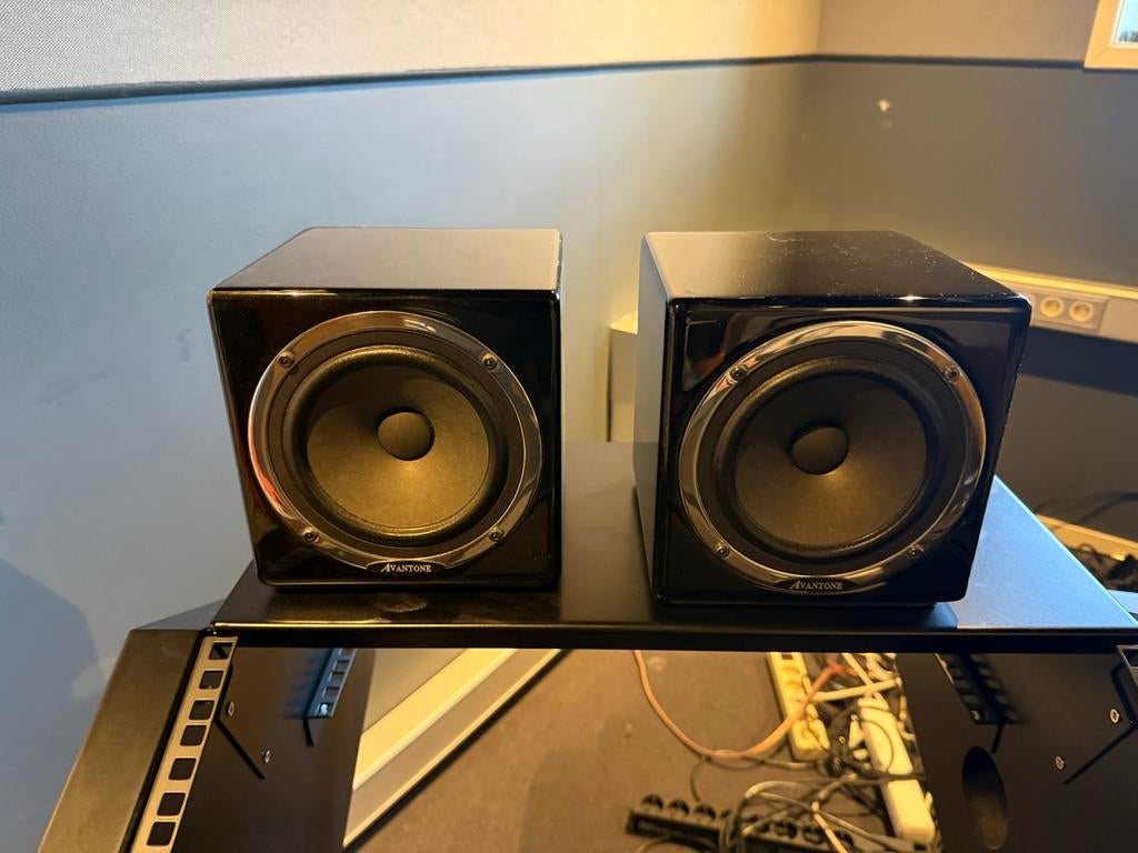 Avantone Mixcube Actieve Studio Monitoren - Paar, Audio, Tv en Foto, Luidsprekers, Ophalen of Verzenden, Zo goed als nieuw, Front, Rear of Stereo speakers