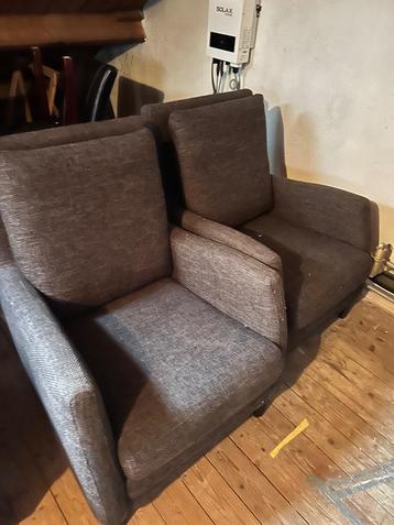 Fauteuil  beschikbaar voor biedingen