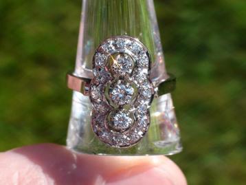 Witgouden ring met geslepen diamanten beschikbaar voor biedingen