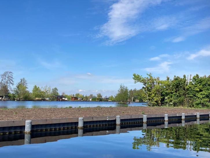 EILAND / LEGAKKER VINKEVEENSE PLASSEN TE KOOP, Watersport en Boten, Overige Watersport en Boten, Ophalen