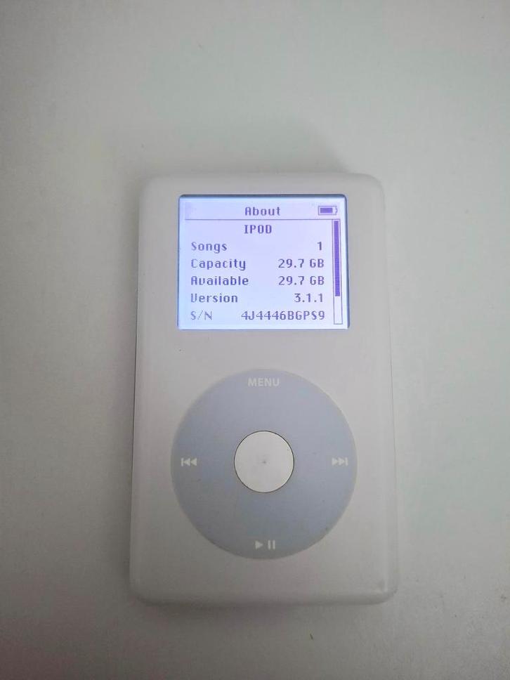 Apple iPod Classic 4 gen - CF Card 32GB - Nieuwe Batterij, Audio, Tv en Foto, Mp3-spelers | Apple iPod, Gebruikt, Classic, 20 tot 40 GB