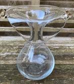 Glazen vaas met “druppelrand”, Ophalen of Verzenden, Blauw, Glas, Minder dan 50 cm