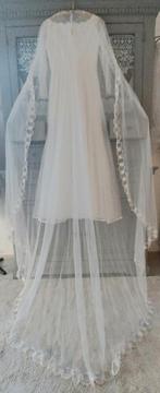 VINTAGE BRUIDSJURK MET CAPE SLEEP EN NETHOEDJE,STRIK CORSGE, Kleding | Dames, Carnaval, Ophalen of Verzenden, Zo goed als nieuw