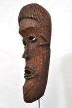 Vintage African mask masker West-Afrika houtsnijwerk