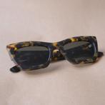 Sunglasses Ganni, Sieraden, Tassen en Uiterlijk, Zonnebrillen en Brillen | Dames, Ophalen of Verzenden, Zo goed als nieuw, Zwart