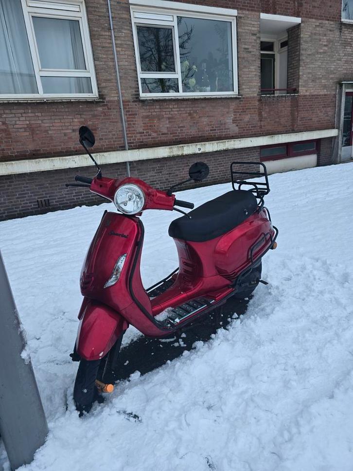 La Souris Sourini snorscooter, Fietsen en Brommers, Snorfietsen en Snorscooters, Gebruikt, Overige merken, Benzine, Ophalen