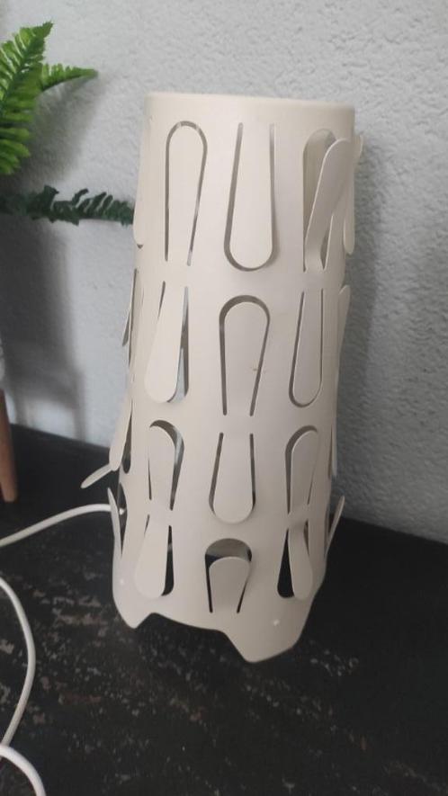 Vintage tafellamp Ikea Kajuta wit metaal, Huis en Inrichting, Lampen | Tafellampen, Gebruikt, Minder dan 50 cm, Metaal, Ophalen of Verzenden