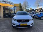 Volvo XC40 1.5 T2 Momentum Business Automaat Navi Camera Car, Auto's, Gebruikt, Euro 6, Adaptive Cruise Control, Origineel Nederlands