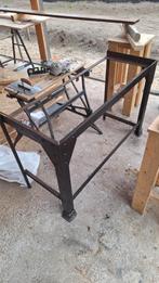 Staal onderstel werkbank, Doe-het-zelf en Verbouw, Werkbanken, Ophalen, Zo goed als nieuw, Minder dan 70 cm